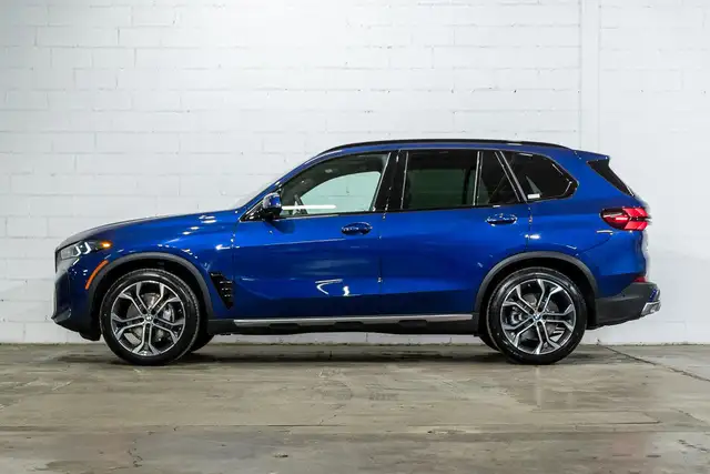 2025 BMW X5 xDrive40i | Edition 25 Jahre | Affichage tête in Cars & Trucks in City of Montréal - Image 5