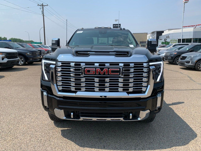 2025 GMC Sierra 3500HD in Cars & Trucks in Medicine Hat - Image 2
