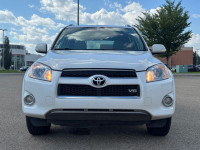 Rear View Camera, Aluminum Wheels, Satellite Radio, Air Conditioning, Power Seats! At Subaru Edmonto... (image 5)