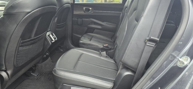 2021 Kia Sorento EX 4dr All-Wheel Drive Automatic in Cars & Trucks in City of Toronto - Image 3