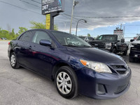 2013 Toyota Corolla LE manuelle sièges chauffants prie USB et aux pour la musique avec Bluetooth bon... (image 2)