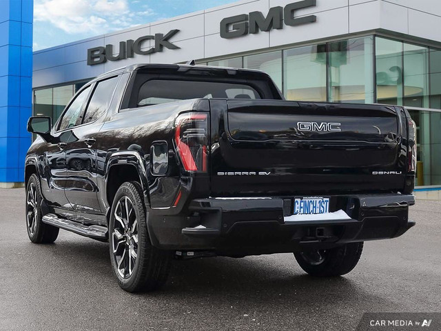 2025 GMC Sierra EV Denali in Cars & Trucks in London - Image 4