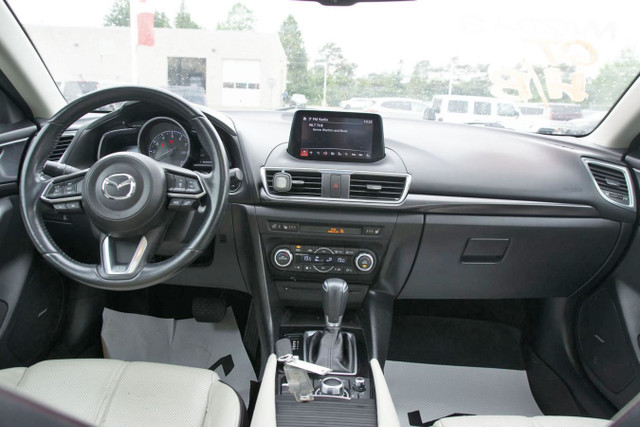2018 MAZDA MAZDA3 GRAND TOURING in Cars & Trucks in Oshawa / Durham Region - Image 4