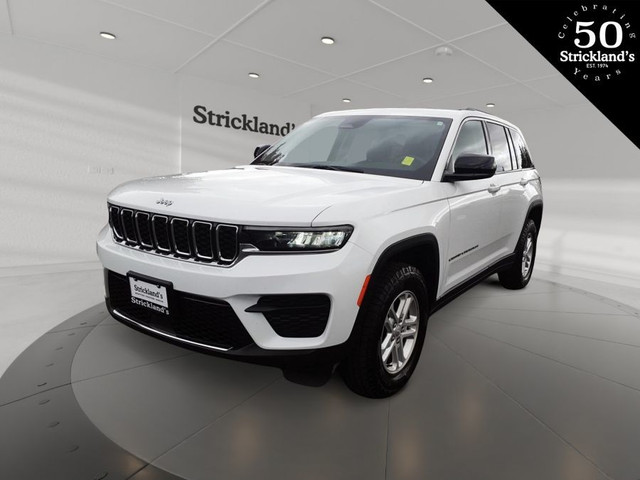 2023 JEEP GRAND CHEROKEE 4X4 LAREDO 4X4 in Cars & Trucks in Stratford