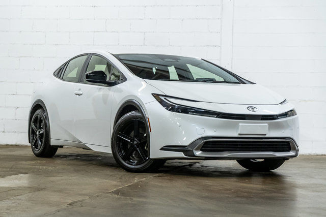 2024 Toyota Prius Prime SE Hybride | Assit. Conduite | Sièges in Cars & Trucks in City of Montréal
