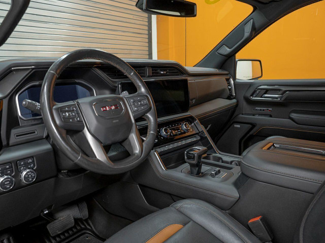 GMC Sierra 1500 AT4 CREW 4X4 DIESEL *GR REMORQ* SIÈGES VENT BOSE in Cars & Trucks in Laurentides - Image 2
