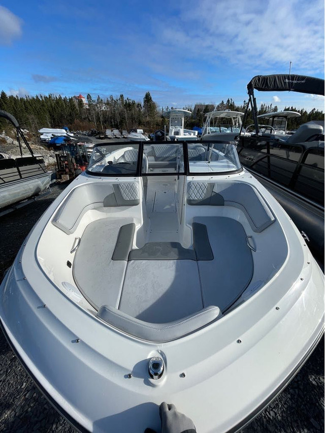 2022 Bayliner VR6 Bowrider - Outboard in Powerboats & Motorboats in City of Halifax