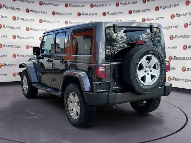 2018 Jeep Wrangler JK Unlimited Sahara 4x4 W/ Red Leather BLOWOU in Cars & Trucks in Calgary - Image 4