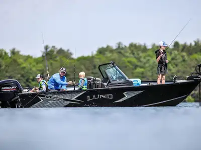 NO TARIFF BOAT Call about our 50th anniversary sale.2025 Lund 1775 Adventure Sport LBBLM904D525 Lund...