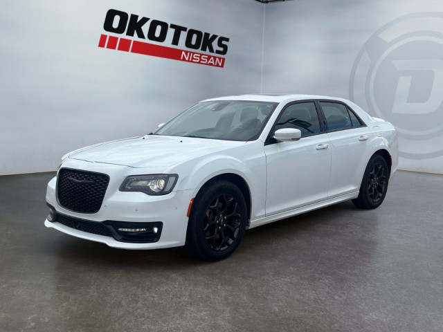 2023 Chrysler 300 in Cars & Trucks in Calgary