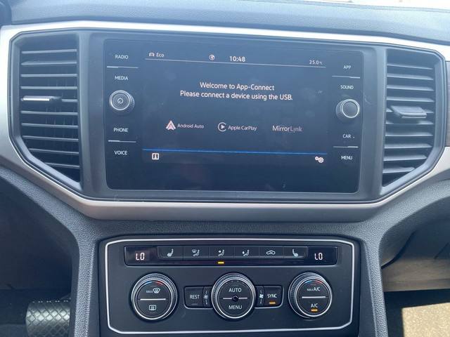 2022 Volkswagen Atlas Comfortline 3.6L AWD | Htd Lthr | New Tire in Cars & Trucks in St. Catharines - Image 3