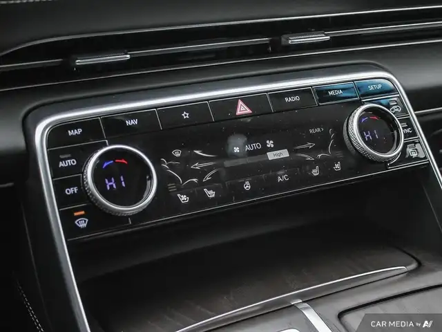 2024 Genesis GV80 3.5T Prestige 7P panoramic Sunroof | Alloy... in Cars & Trucks in London - Image 21