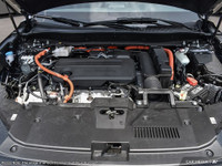 Drive home in the new CR-V EXL Hybrid where endless possibilities come standard. The CR-V Hybrid EX-... (image 6)