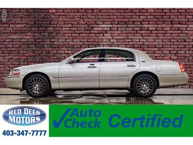 2005 Lincoln Town Car Leather Heated Seats in Cars & Trucks in Grande Prairie - Image 2