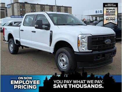 2025 Ford F-350 XL w/400W OUTLET, UPFIT SWITCHES & HD SUSPENSION in Cars & Trucks in Edmonton