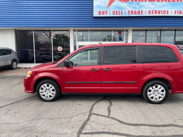  2015 Dodge Grand Caravan EXCELLENT CONDITION! LOADED! WE FINANC in Cars & Trucks in London - Image 3