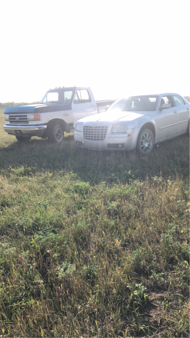 2007 Chrysler 300 Basic in Cars & Trucks in Saskatoon - Image 3