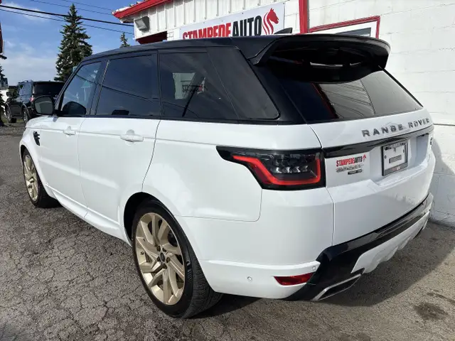 2020 Land Rover Range Rover Sport V8 Supercharged HSE Dynamic 5. in Cars & Trucks in Calgary - Image 9