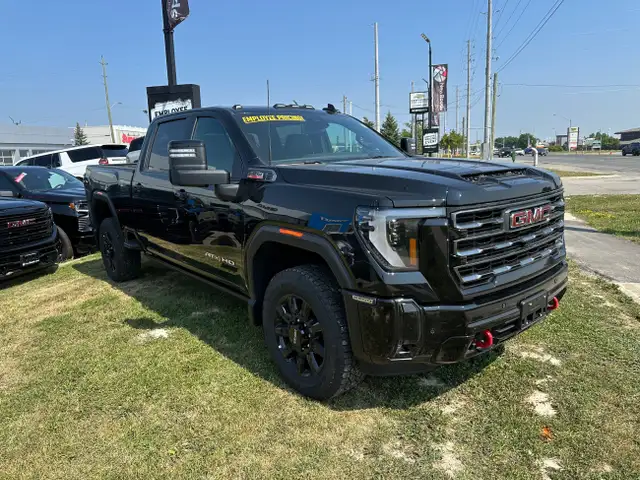 2025 GMC Sierra 2500HD AT4 in Cars & Trucks in Markham / York Region - Image 4
