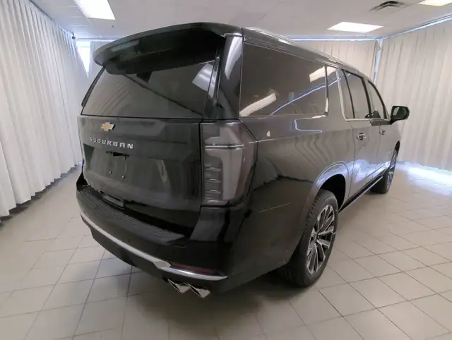 2025 Chevrolet Suburban High Country in Cars & Trucks in Dartmouth - Image 9