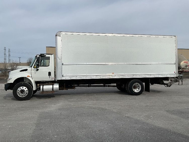 2018 International 4300 DURAPLAT in Heavy Trucks in Moncton - Image 4