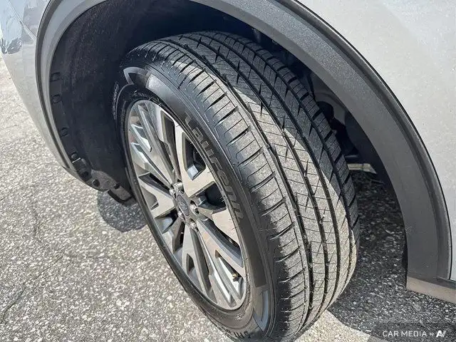 2022 Ford Escape Titanium Hybrid | Heated Seats | Remote Start in Cars & Trucks in Windsor Region - Image 12