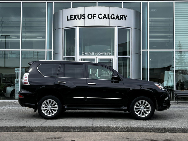 2015 Lexus GX 460 Premium in Cars & Trucks in Calgary - Image 2