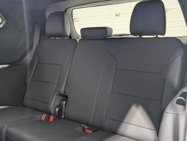 2025 Buick Enclave Preferred- Technology Pkg - Power Pkg in Cars & Trucks in Barrie - Image 32