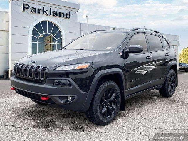 2018 Jeep Cherokee Trailhawk 4x4 V6 Heated Leather Seats in Cars & Trucks in St. Albert