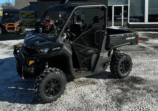 2025 CANAM DEFENDER XT HD10 BLACK!! FINANCE @ 125 B/W! in ATVs in Strathcona County - Image 2