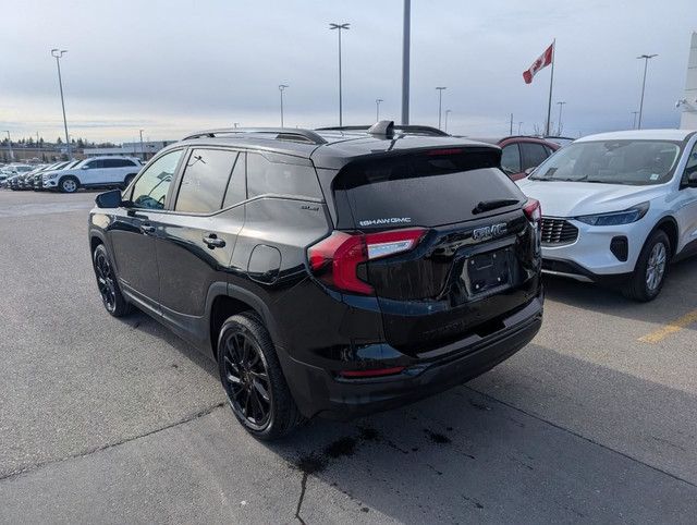 2023 GMC Terrain SLE 1.5L, AWD, CLOTH HEATED POWER SEATS, LAN... in Cars & Trucks in Calgary - Image 3