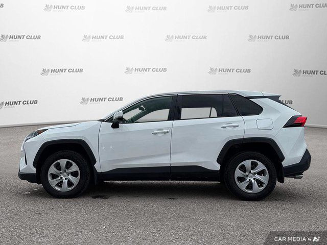 2023 Toyota RAV4 LE in Cars & Trucks in Ottawa - Image 3
