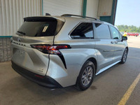 Look at this certified 2023 Toyota Sienna LE Hybrid | Leather | Sunroof | Adaptive Cruise | Heated S... (image 3)