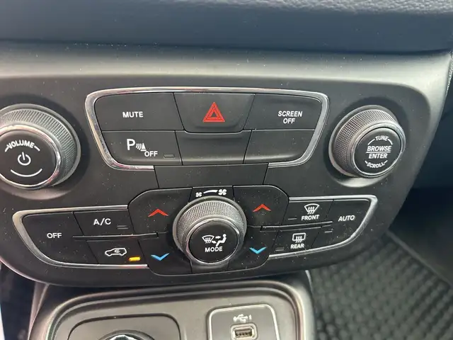 2021 Jeep Compass Trailhawk in Cars & Trucks in Ottawa - Image 20