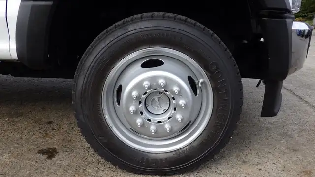 2019 ford F-550 11 Foot Flat Deck 4WD in Heavy Trucks in Richmond - Image 40