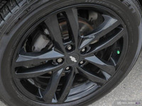 * All-wheel drive * Automatic Emergency Braking * Following Distance Indicator and Forward Collision... (image 8)