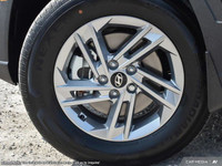 This Hyundai Tucson has a dependable Regular Unleaded I-4 2.5 L/152 engine powering this Automatic t... (image 5)