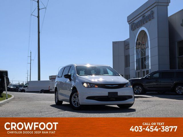 2025 Chrysler Grand Caravan SXT-Caprice Leather-Adaptive in Cars & Trucks in Calgary