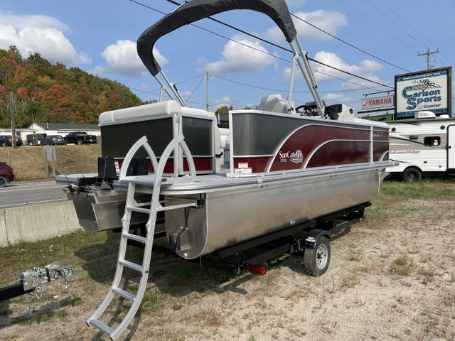 SunCatcher - Select 20C w/Yamaha F70LB and Trailer in Powerboats & Motorboats in North Bay - Image 3