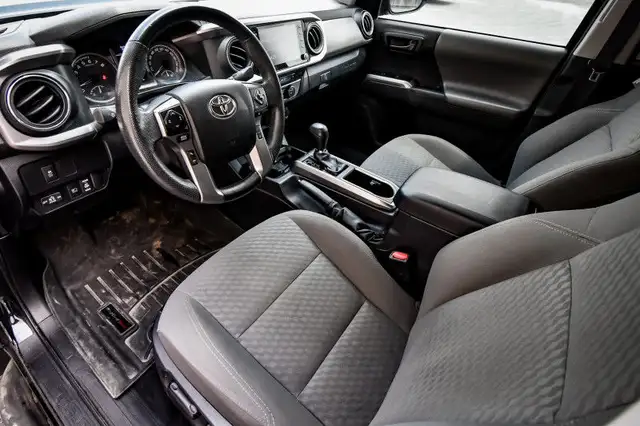2022 Toyota Tacoma SR5 • SIDE STEPS • HEATED SEATS • CP/AA in Cars & Trucks in Kingston - Image 13