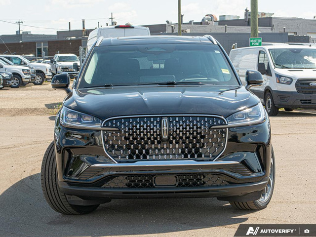 2025 Lincoln Aviator Reserve in Cars & Trucks in Edmonton - Image 2