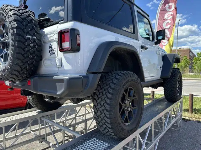 2025 Jeep Wrangler Willys dans Autos et camions dans Gatineau - Image 7