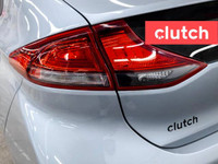 1 OWNER / Climate Control, Dual Zone Front Climate Control, Auxiliary Audio Input and more! Clutch i... (image 9)