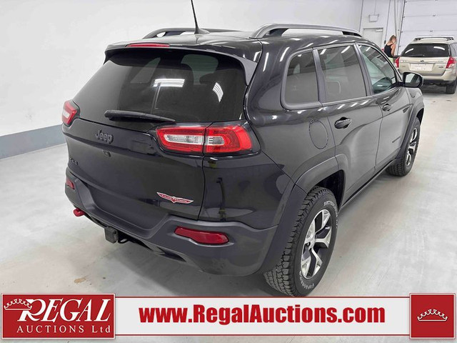 2018 JEEP CHEROKEE TRAILHAWK in Cars & Trucks in Calgary - Image 4