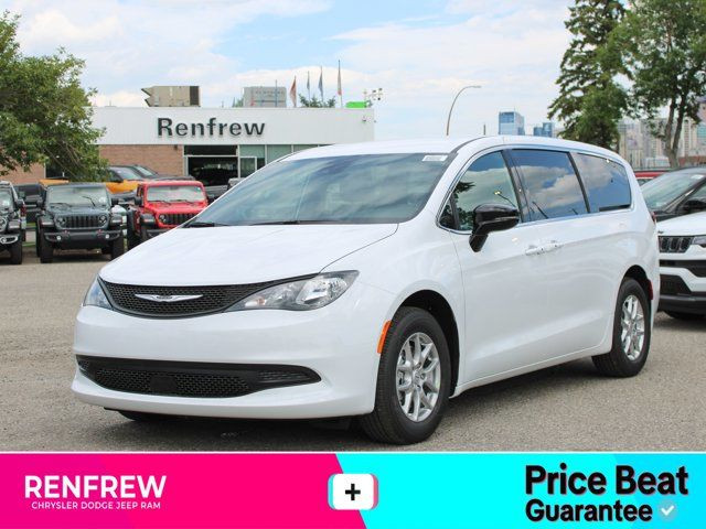 2025 Chrysler Grand Caravan SXT, Heated Leather, Lane Keep in Cars & Trucks in Calgary