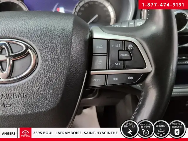 2022 Toyota Highlander in Cars & Trucks in Saint-Hyacinthe - Image 15