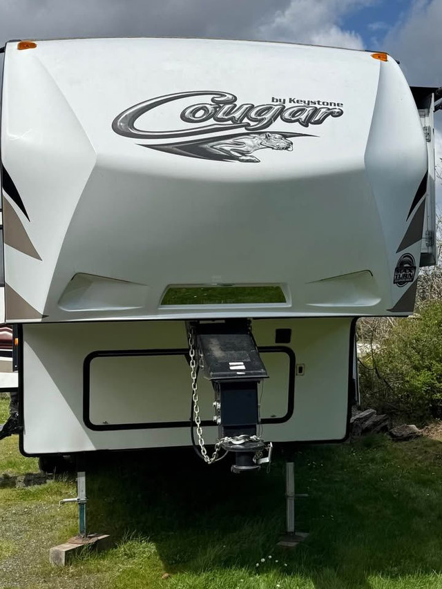 2015 KEYSTONE COUGAR 279 RKSWE (FINANCING AVAILABLE) in Travel Trailers & Campers in Saskatoon - Image 2
