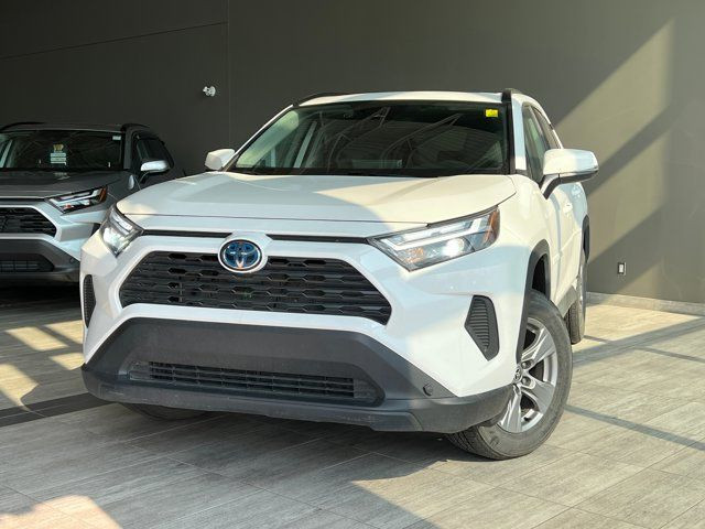 2024 Toyota RAV4 Hybrid XLE | Sunroof | Heated Seats | in Cars & Trucks in Edmonton - Image 4