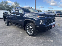 Clean Car Fax**Chevrolet**Silverado**2500HD**6.6L**Diesel**4x4**40/20/40 Bench Seat**Touchscreen**Ba... (image 4)