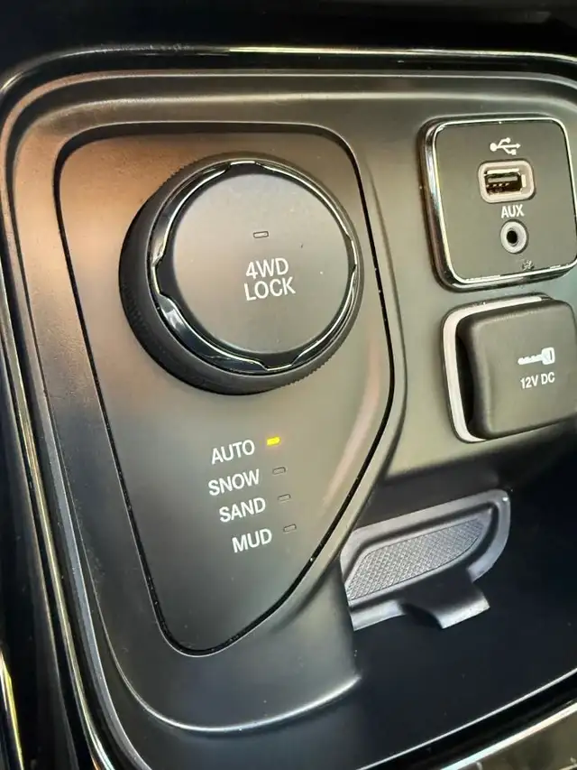 2017 Jeep Compass LIMITED 4x4 | LEATHER | CARPLAY | REMOTE START in Cars & Trucks in Ottawa - Image 21